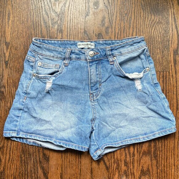 PULL&BEAR  SLIGHTLY DISTRESSED DENIM SHORTS SIZE 34 - Picture 1 of 6